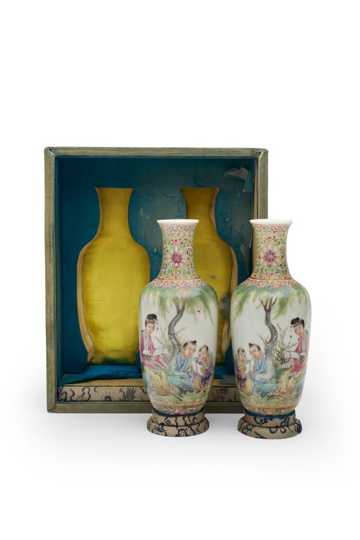 A PAIR OF EGGSHELL FAMILLE ROSE VASES Qianlong four-character blue mark, Republic Period (2): A PAIR OF EGGSHELL FAMILLE ROSE VASES Qianlong four-character blue mark, Republic Period fitted box, 16.5cm high (2). Footnotes: 民國