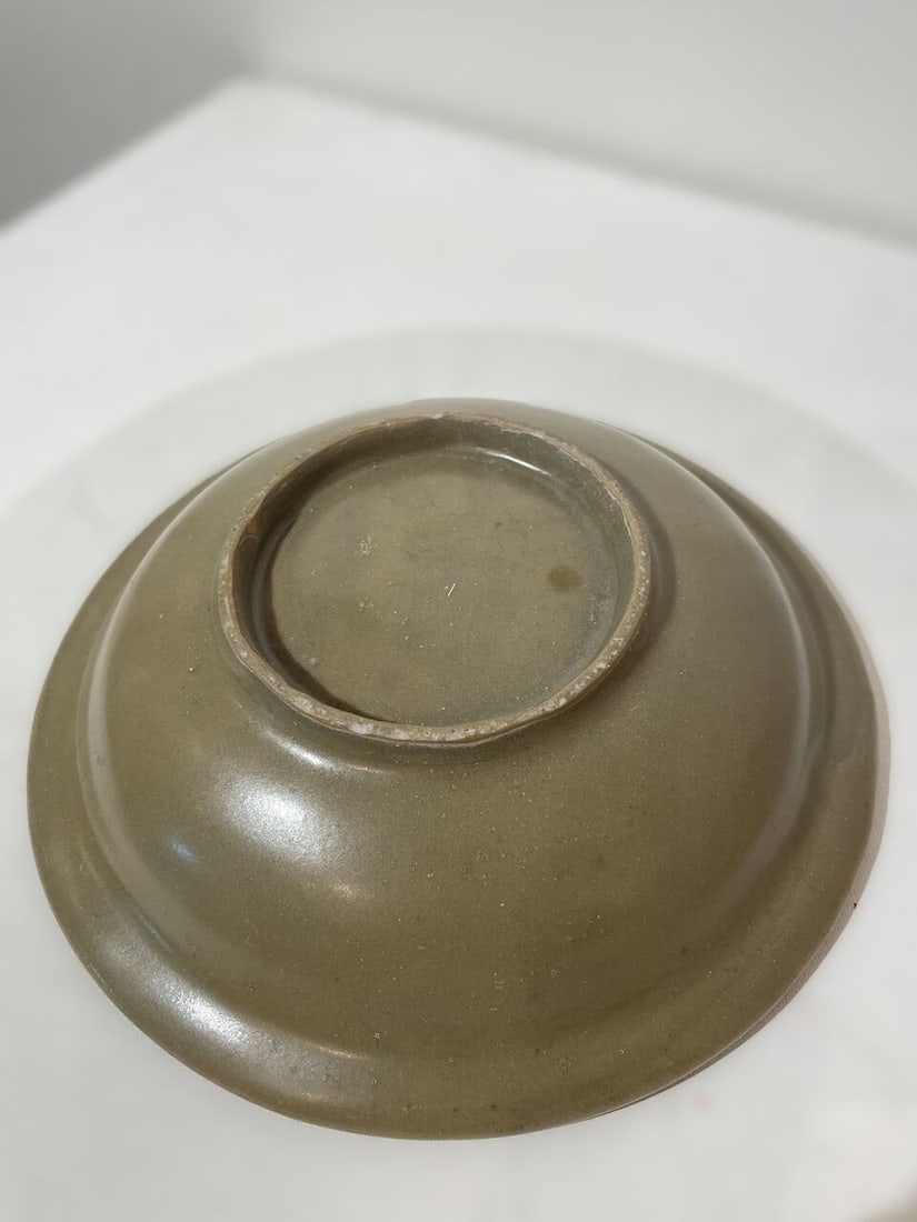 A LONGQUAN CELADON PLATE 15th/16th century - 2