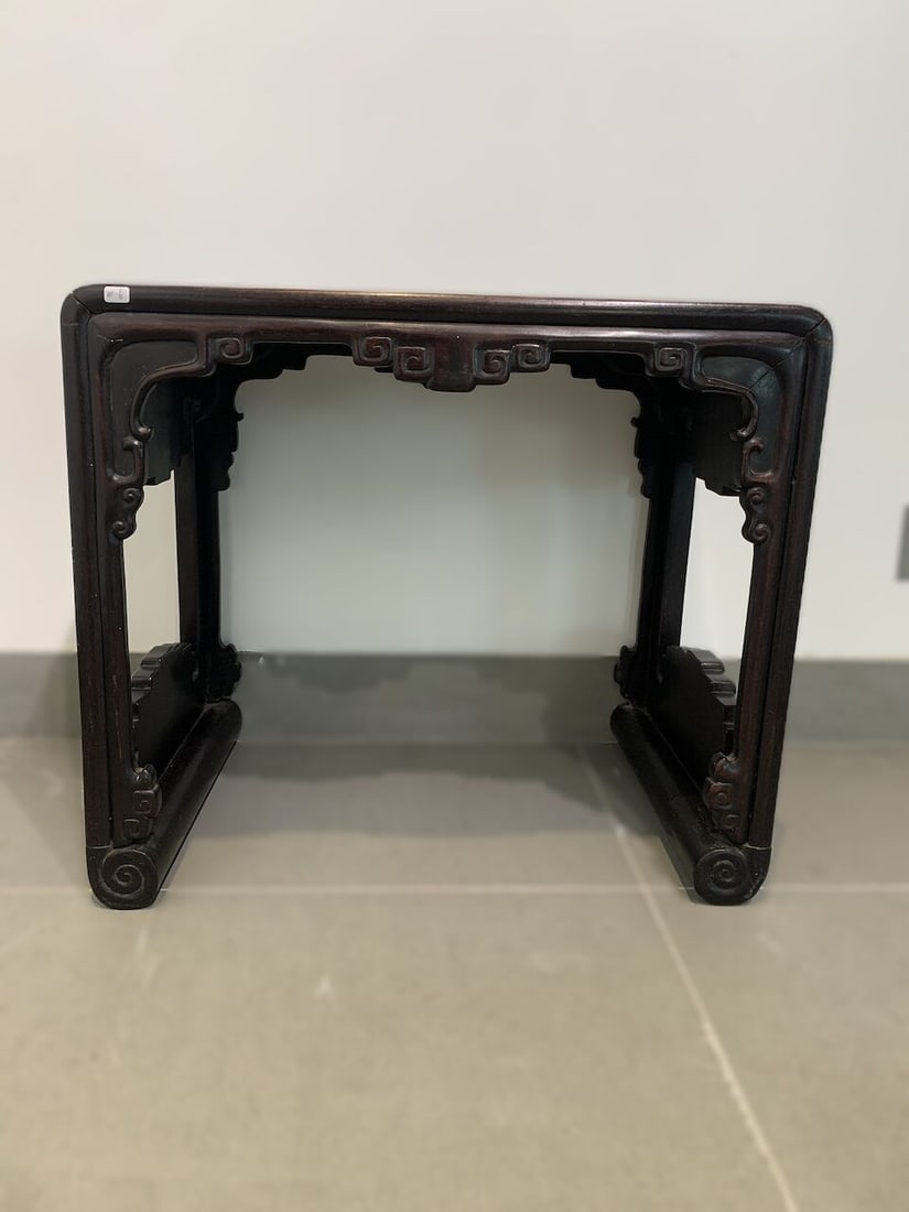 A HUANGHUALI AND ROSEWOOD STOOL Late Qing Dynasty/Republic Period - 2