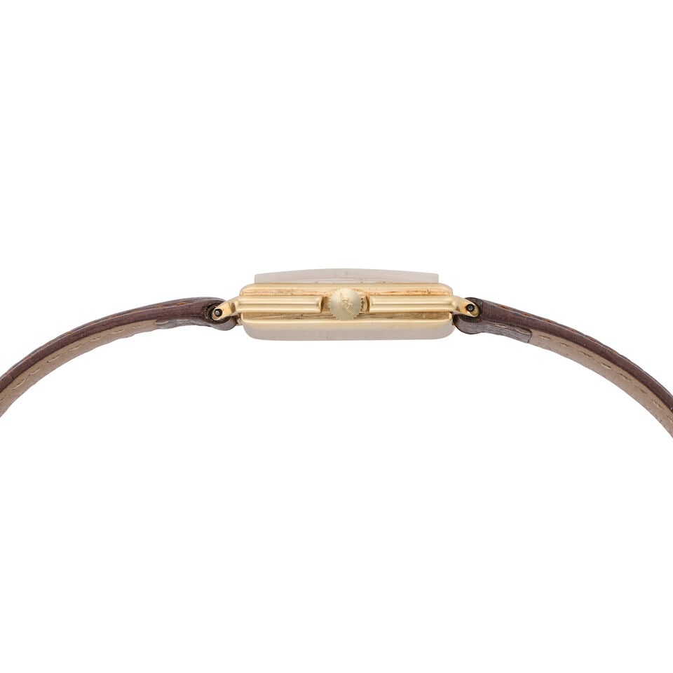 Movado. A 14K gold manual wind wristwatch Circa 1950 - 2