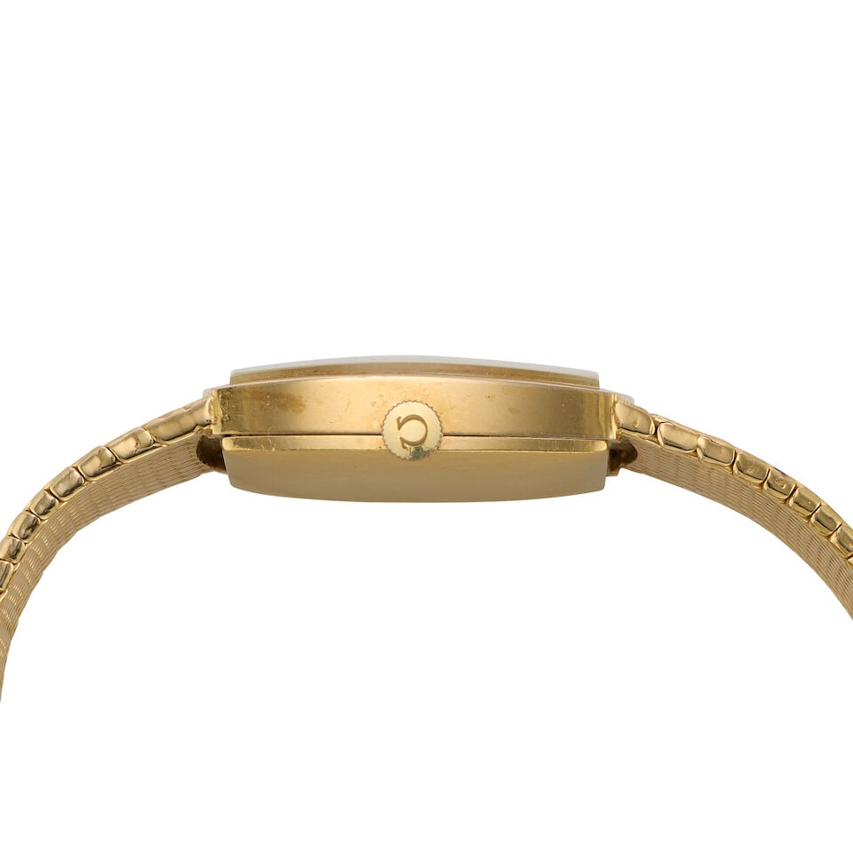 Omega. A 9K gold manual wind bracelet watch De Ville, Ref: 1061, London Hallmark for 1970 - 2