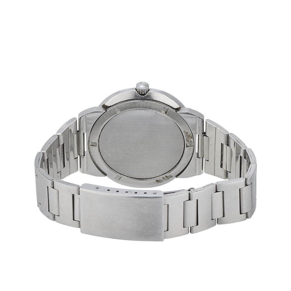 Omega. A stainless steel automatic calendar bracelet watch Dynamic , Circa 1970 - 3