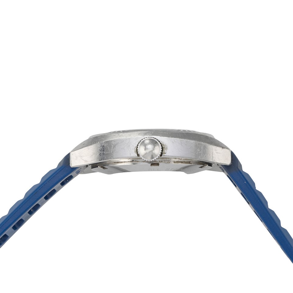 Valgine. A stainless steel automatic calendar wristwatch Circa 1970 - 2