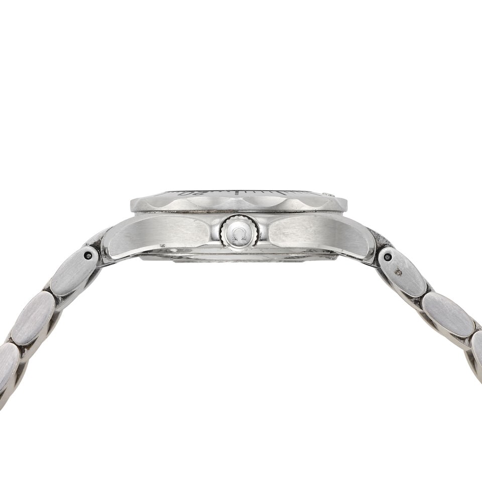 Omega. A lady's stainless steel quartz calendar bracelet watch Ref: 596.1640, Purchased 2nd Janu... - 2