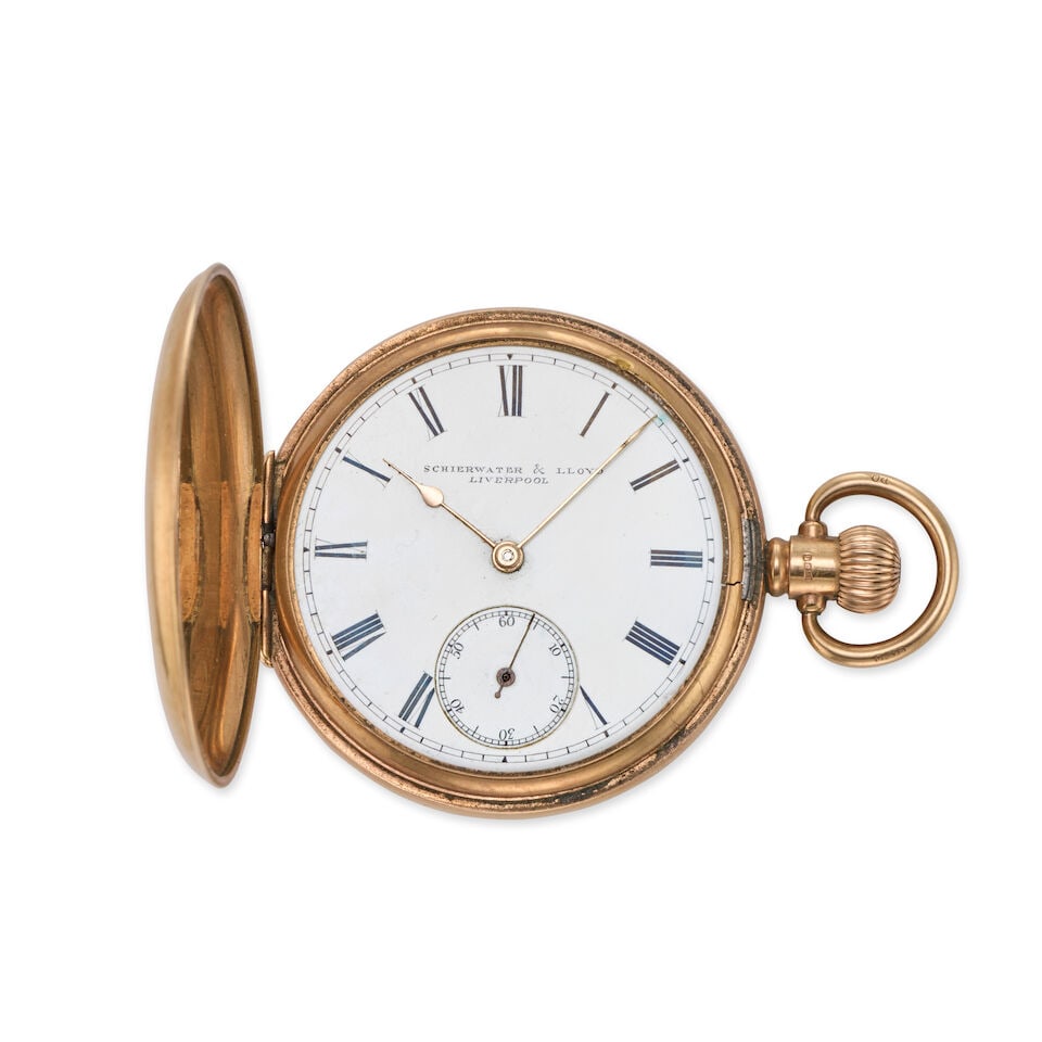 Waltham. A 9K gold keyless wind full hunter pocket watchBirmingham hallmark for 1928 (1 of 2)