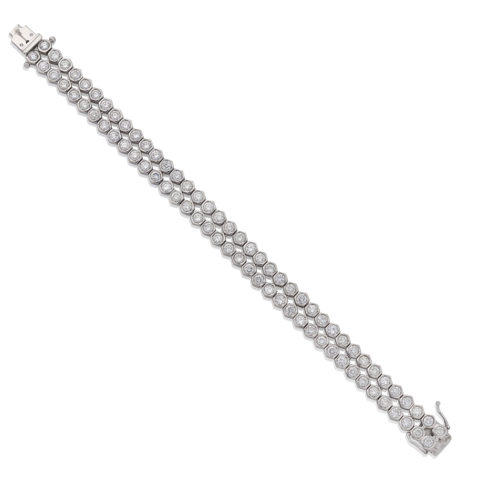DIAMOND BRACELET: DIAMOND BRACELETSet with two rows of brilliant-cut diamonds, diamonds approx. 9.35cts total, length 17.8cm