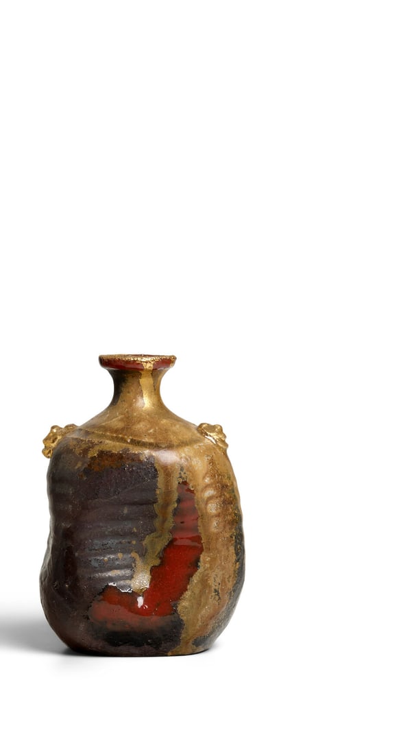 ABE ANJIN 安部安人 (B.1938) A Glazed Bizen-Ware Tokkuri (Sake Bottle) He... - 4