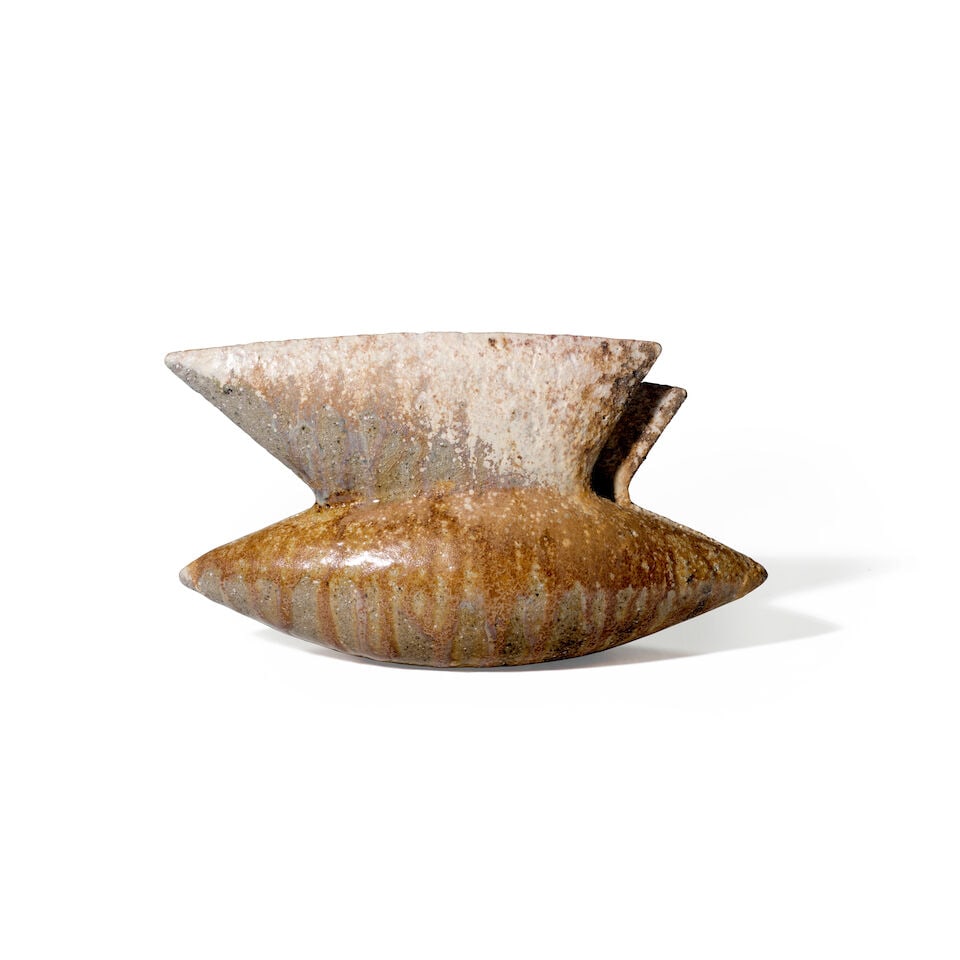 KAKUREZAKI RYŪICHI 隠崎隆一 (B.1950) A Glazed Bizen Stoneware Small... - 4
