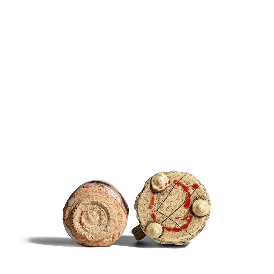 YAMADA KAZU 山田和 (B.1954) A Shino-Ware Guinomi (Sake Cup) and a Red and Whit... - 3