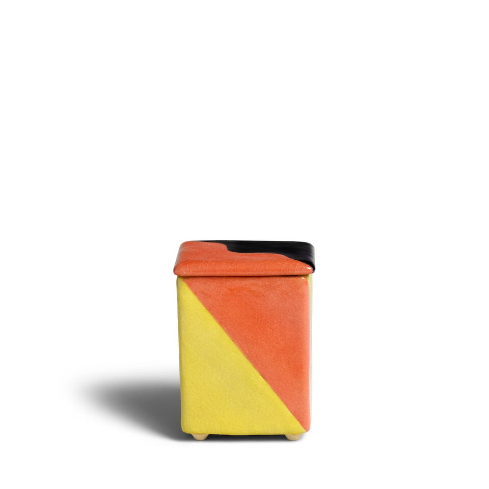 YANAGIHARA MUTSUO 柳原睦夫 (1934-2018) A Red Oribe-Ware Hako (Box) Heise... - 4