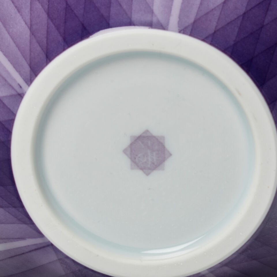 UWATAKI KŌICHI 上瀧浩一 (B.1968) A Porcelain Jar Heisei era (1989-2... - 2