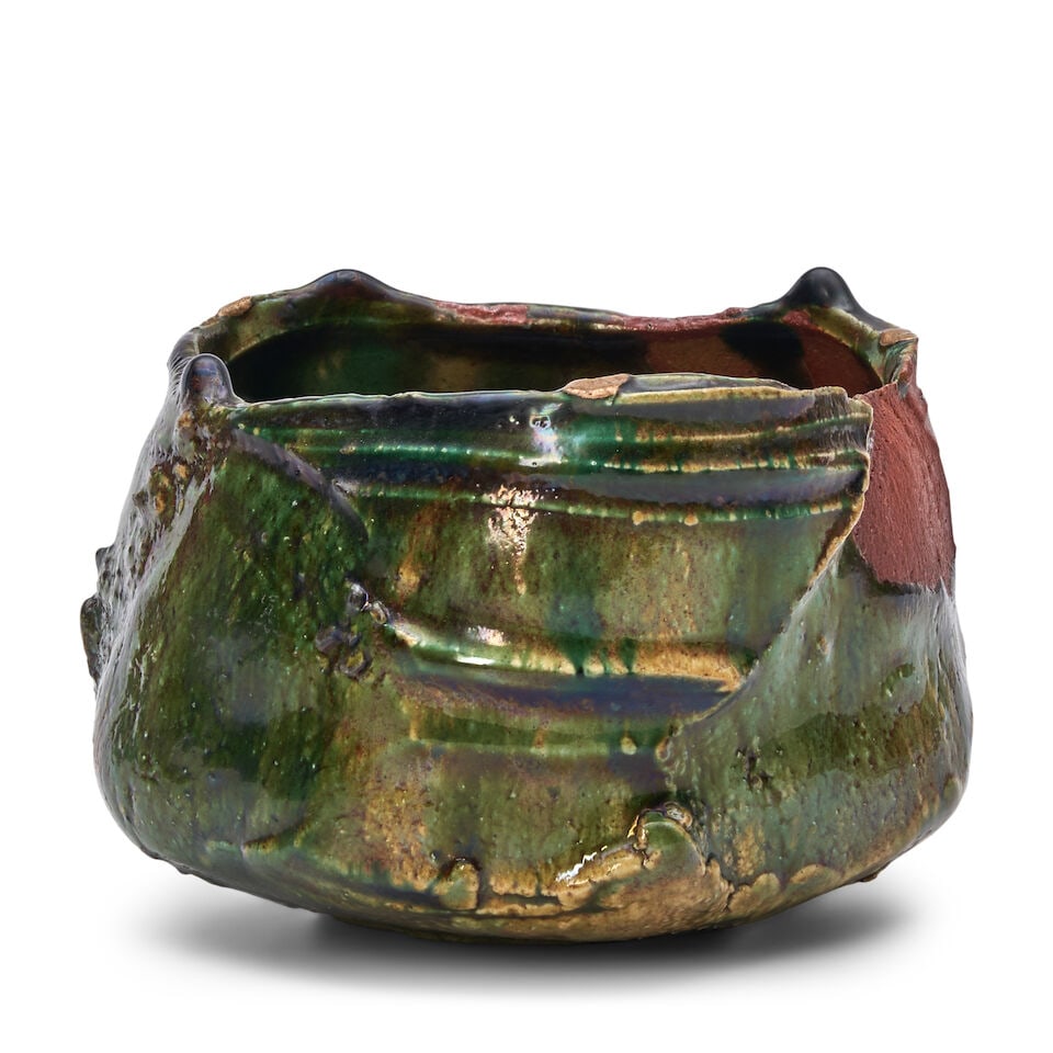 HIGASHIDA SHIGEMASA 東田茂正 (B.1955 A Green Oribe-Style Chawan (Tea Bow...: HIGASHIDA SHIGEMASA 東田茂正 (B.1955 A Green Oribe-Style Chawan (Tea Bowl) Heisei era (1989-2019), early 21st century The large bowl boldly potted and applied with a thick
