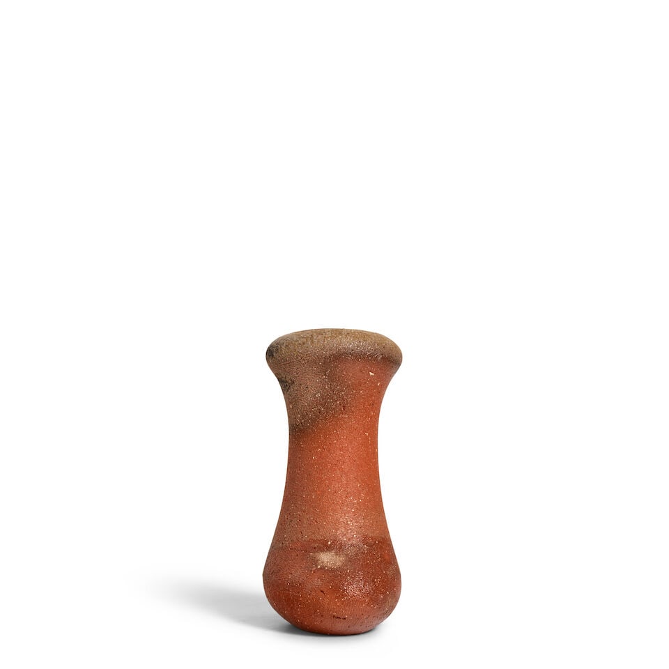 KAKUREZAKI RYŪICHI 隠崎隆一 (B.1950) A Pestle-Shaped Bizen-Ware Bot... - 2