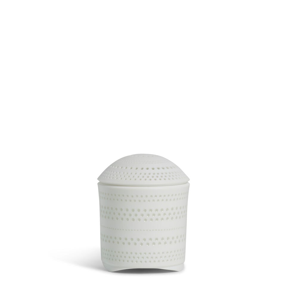 NIISATO AKIO 新里明士 (B.1977) A White Porcelain Kōro (Incense Burn...: NIISATO AKIO 新里明士 (B.1977) A White Porcelain Kōro (Incense Burner), Hikaru ('Brilliance') Heisei era (1989-2019), late 20th/early 21st century The cylindrical, slightl