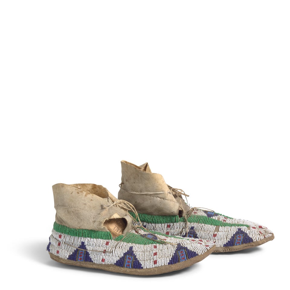 A pair of Plains beaded moccasins - 2