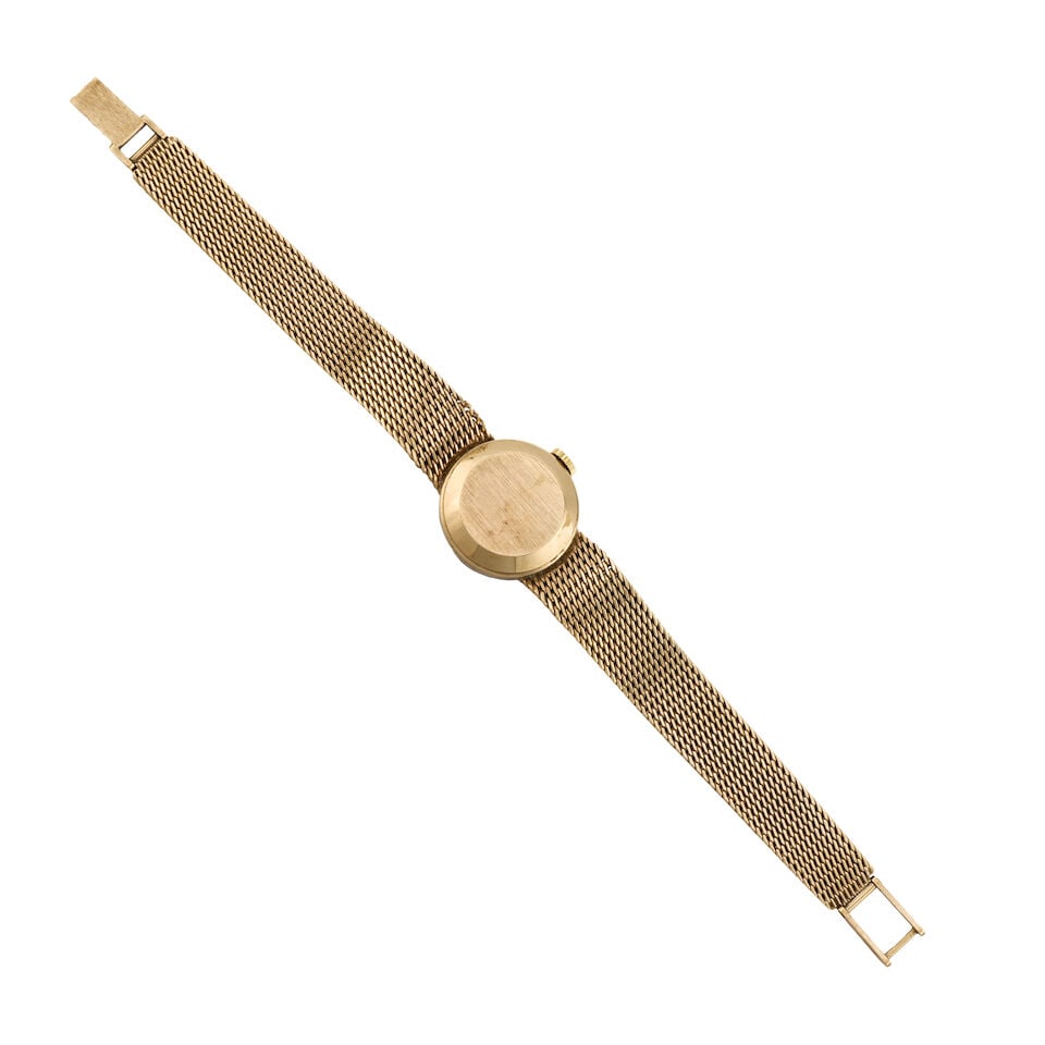 Longines. A lady's 9K gold automatic calendar bracelet watch (AF) London Hallmark for 1979 - 3
