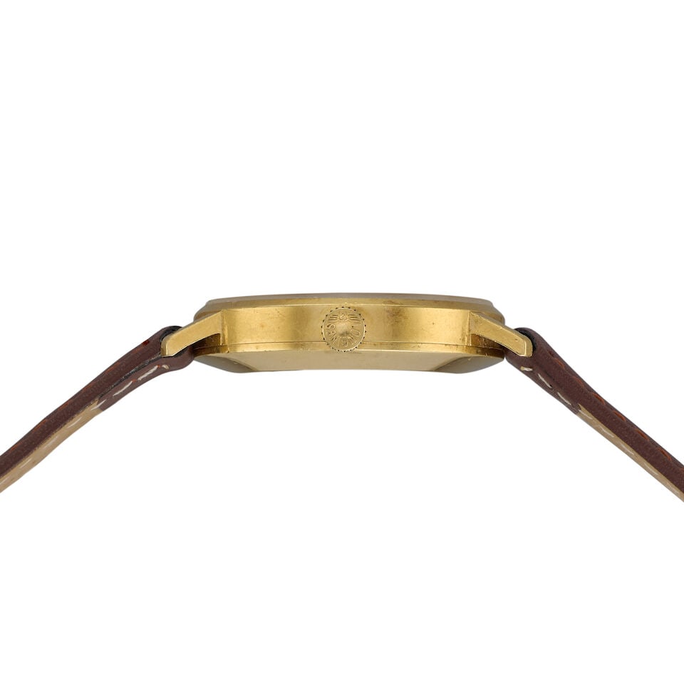 Longines. An 18K gold automatic calendar wristwatch Ultra-Chron, London Import mark for 1962 - 2