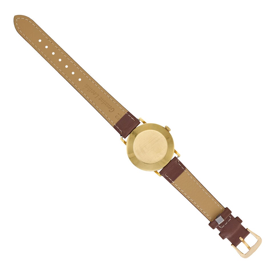 Longines. An 18K gold automatic calendar wristwatch Ultra-Chron, London Import mark for 1962 - 3