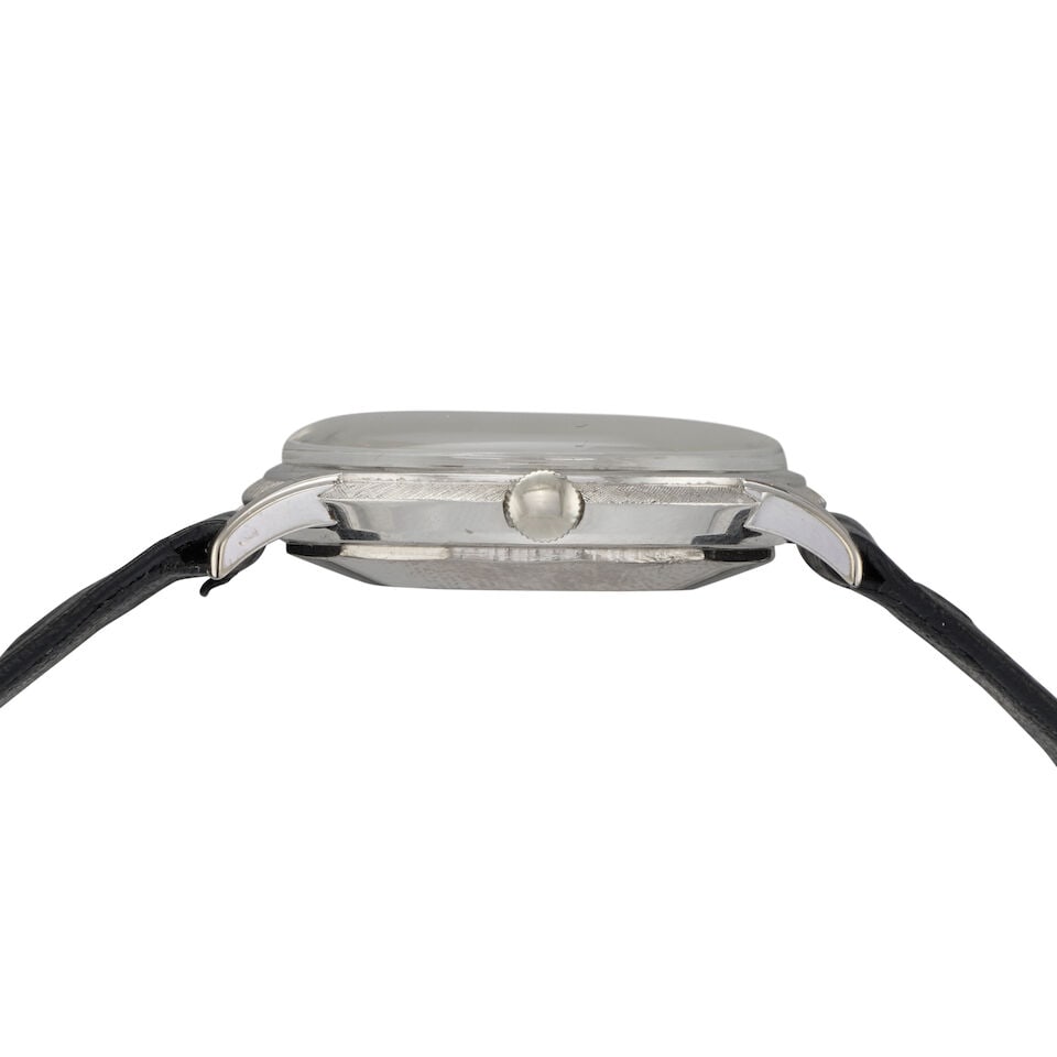 Vacheron Constantin. An 18K white gold automatic calendar wristwatch Ref: 63940, Circa 1960 - 2
