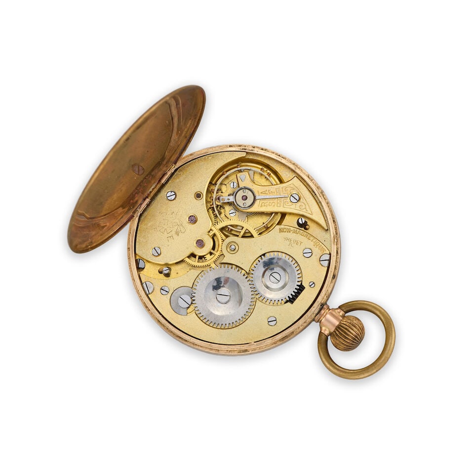 A 9K gold key wind open face pocket watch Circa 1900 - 3