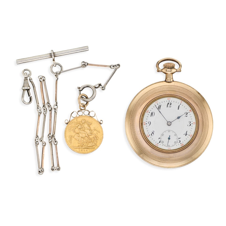 A gold plated keyless wind open face pocket watch with 1913 George V Sovereign and chain Circa ...: A gold plated keyless wind open face pocket watch with 1913 George V Sovereign and chain Date: Circa 1900 Movement: Swiss lever, No.20000 Dial: White Case: Engine turned round, No.2414190 Size: 47mm A