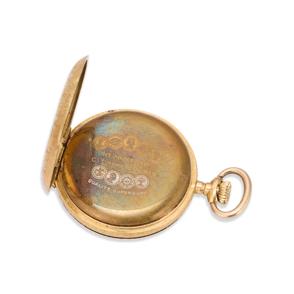 An 18K gold keyless wind full hunter pocket watch with continental gold chain Circa 1900 - 3
