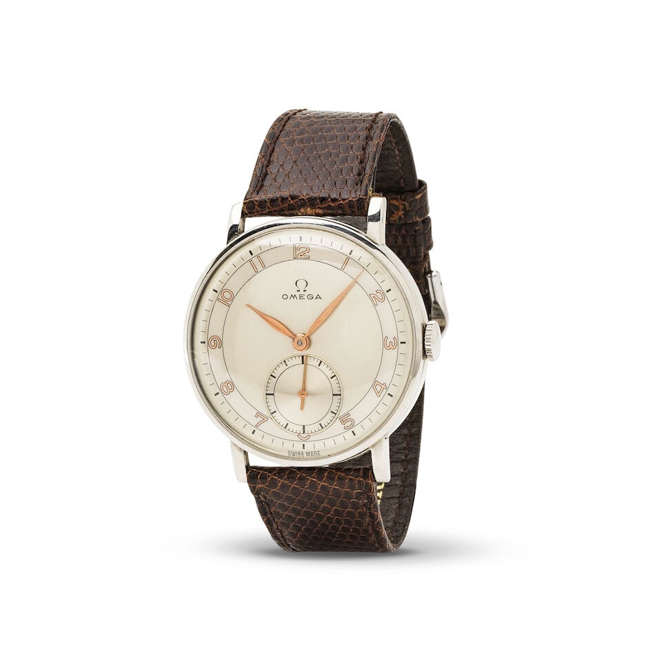 Omega. A staybrite steel manual wind wristwatch Omega. Montre bracelet en acier staybrite mouvem...: Omega. A staybrite steel manual wind wristwatch Omega. Montre bracelet en acier staybrite mouvement mécanique Date: Circa 1940 Movement: 15-jewel Cal.30 manual wind, No.8971524 Dial: Silvered, si