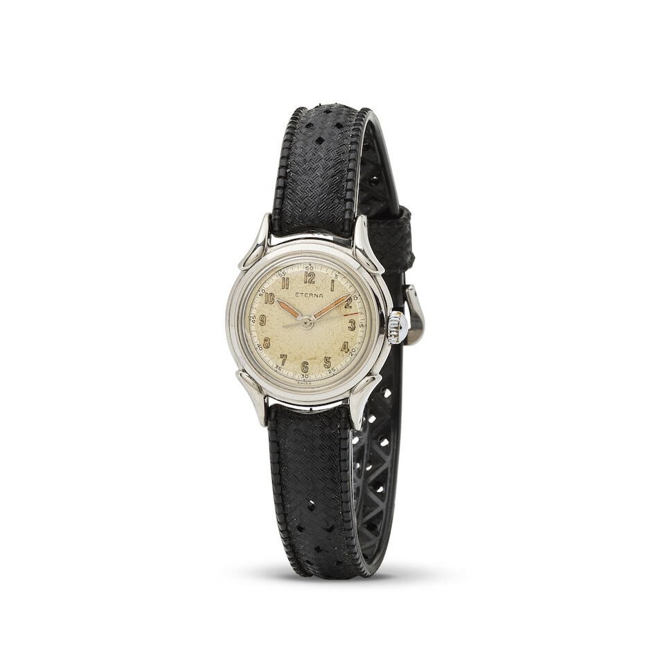Eterna. A lady's stainless steel manual wind wristwatch with fancy lugs Eterna. Montre bracelet ...: Eterna. A lady's stainless steel manual wind wristwatch with fancy lugs Eterna. Montre bracelet de dame en acier mouvement mécanique Date: Circa 1950 Movement: Jewelled manual wind, No.3381982 Di