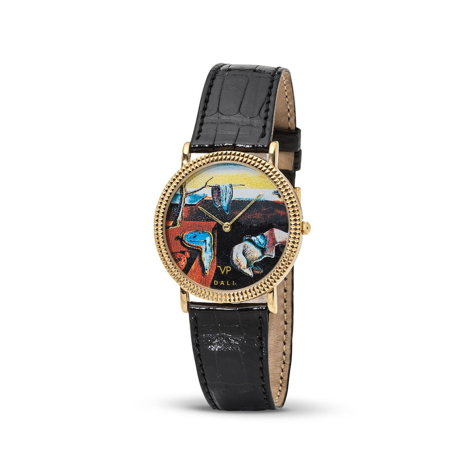 VP. A gold plated quartz wristwatch with dial depicting 'The Persistence of Memory' from Dali VP...: VP. A gold plated quartz wristwatch with dial depicting 'The Persistence of Memory' from Dali VP. Montre bracelet en plaqué représentant 'The Persistence of Memory' de Dali mouvement quartz