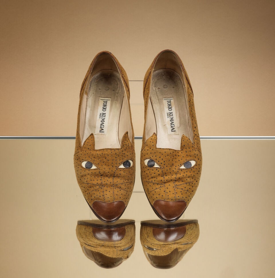 Tokio Kumagaï, circa 1986. Paire de ballerines 'renard' en daim et cuir gold. Tokio Kumagai... (1 of 1)