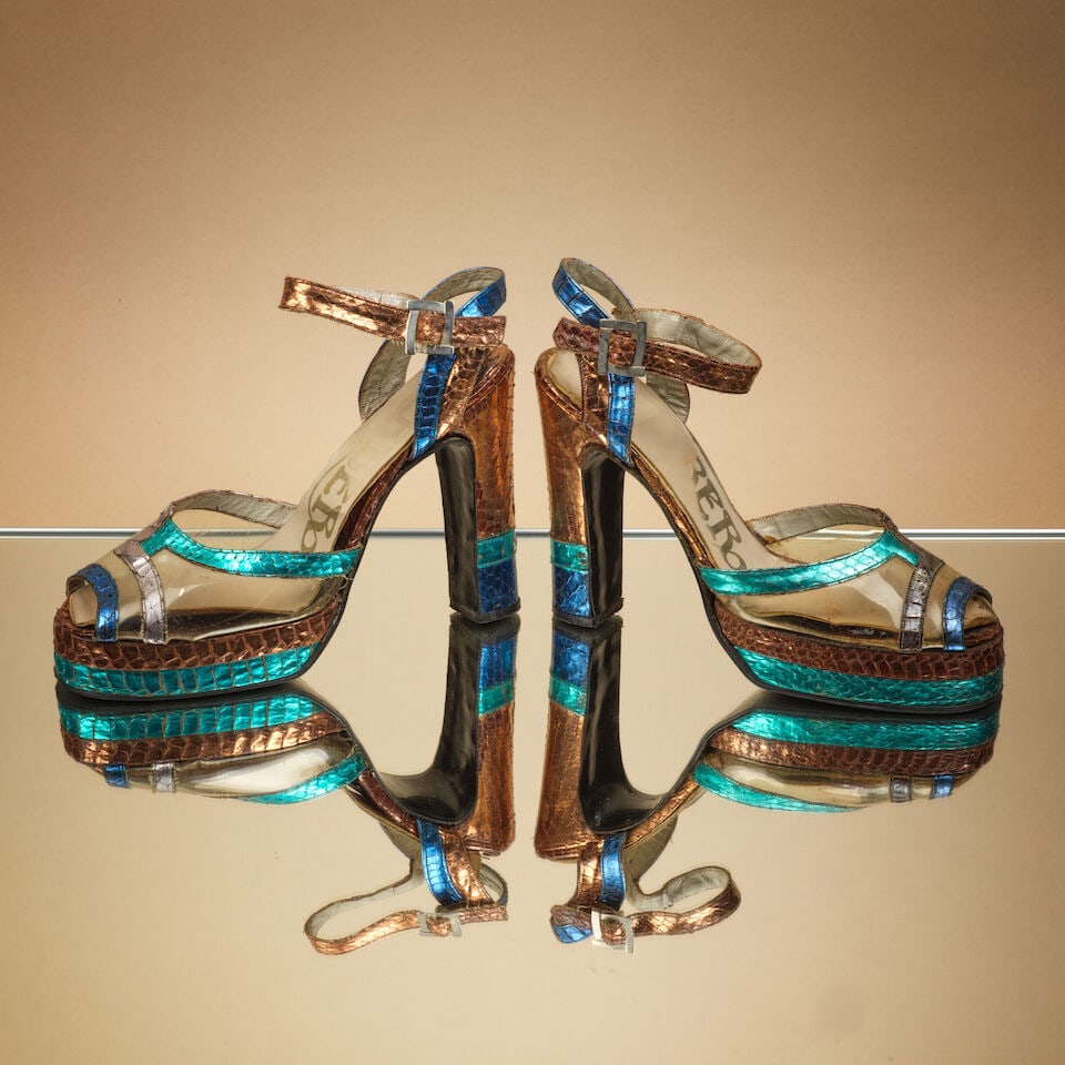 Derbero, circa 1972/1975. Paire de sandales ouvertes à brides du soir en python lustré... (1 of 1)