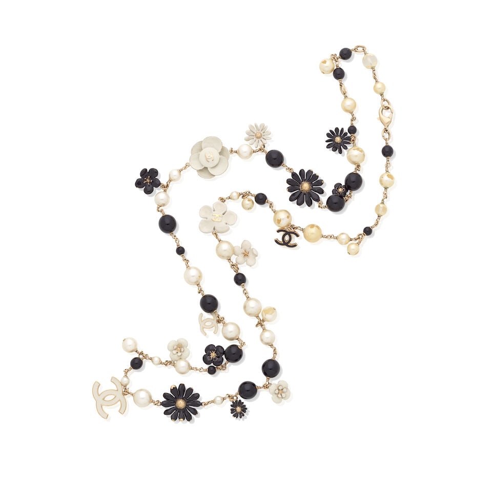 Chanel: Black and White Camellia and Daisy Necklace Spring 2012 - 2