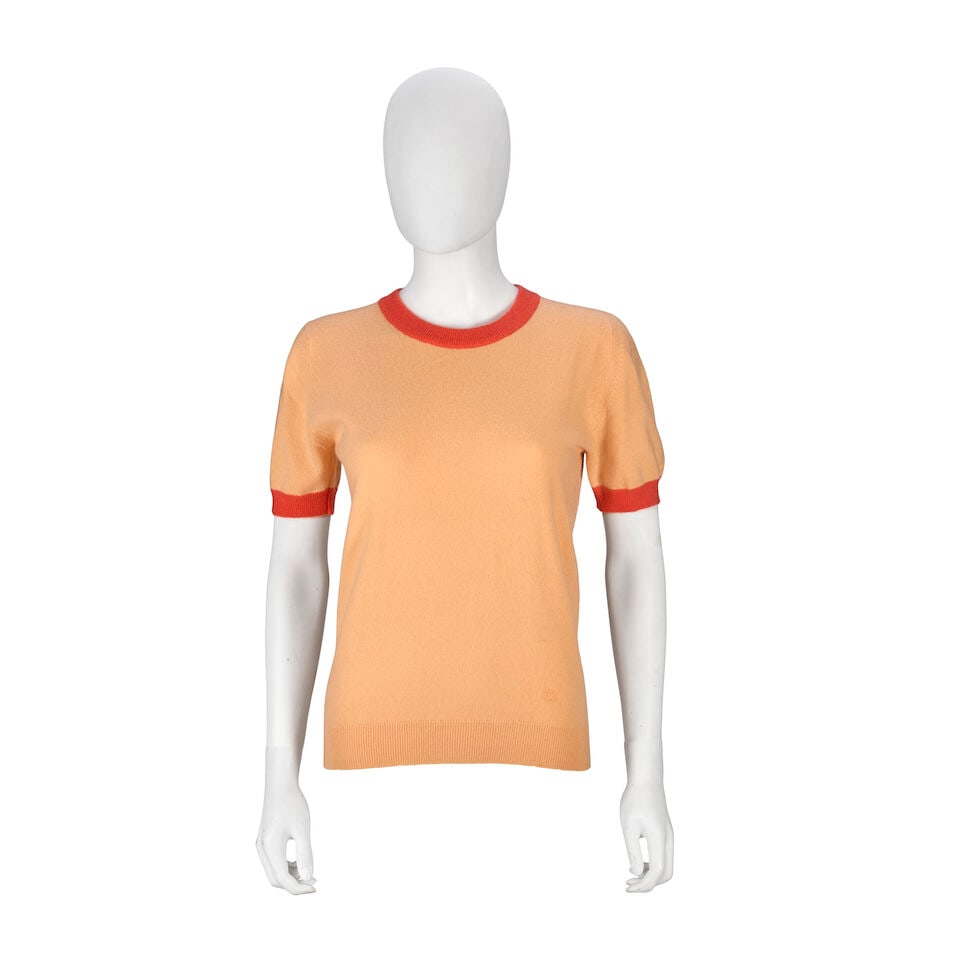Chanel: a Coral and Orange Cashmere Twinset - 2