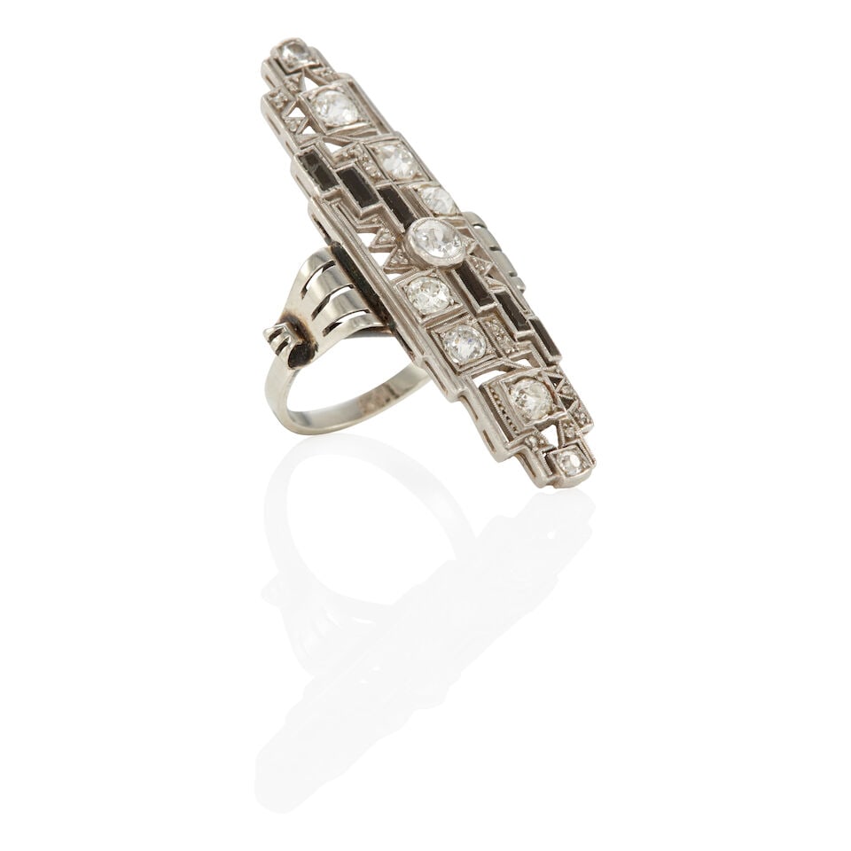 ART DECO 14K GOLD, DIAMOND, AND ONYX RING - 2