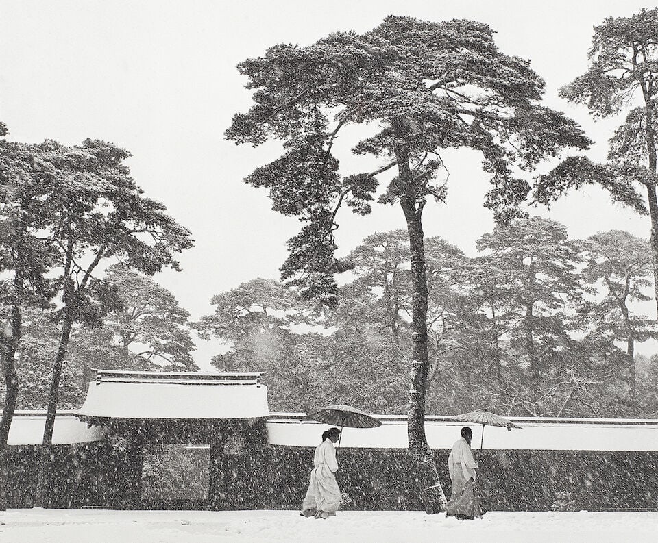 Werner Bischof Shinto priests in the courtyard of the Meiji Temple, Tokyo, 1951 - 2