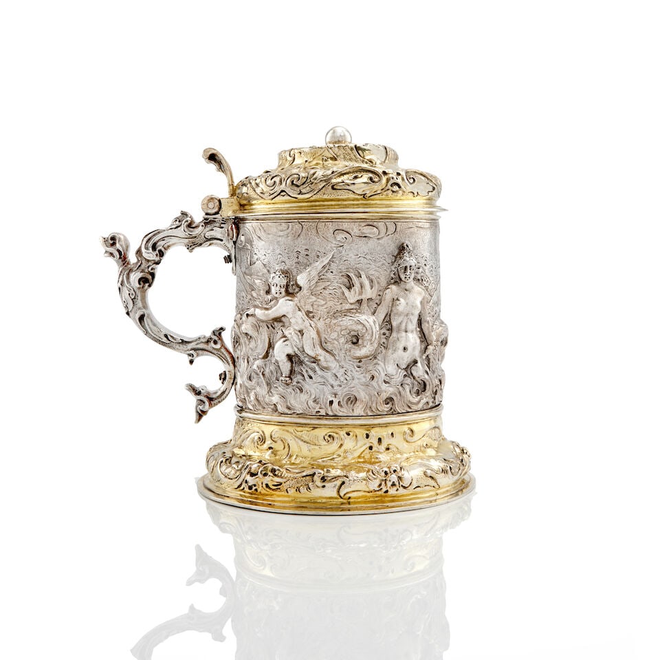 A 17th century German silver and parcel-gilt tankard Gregorius Lambrecht, Hamburg, circa 1630 - 2