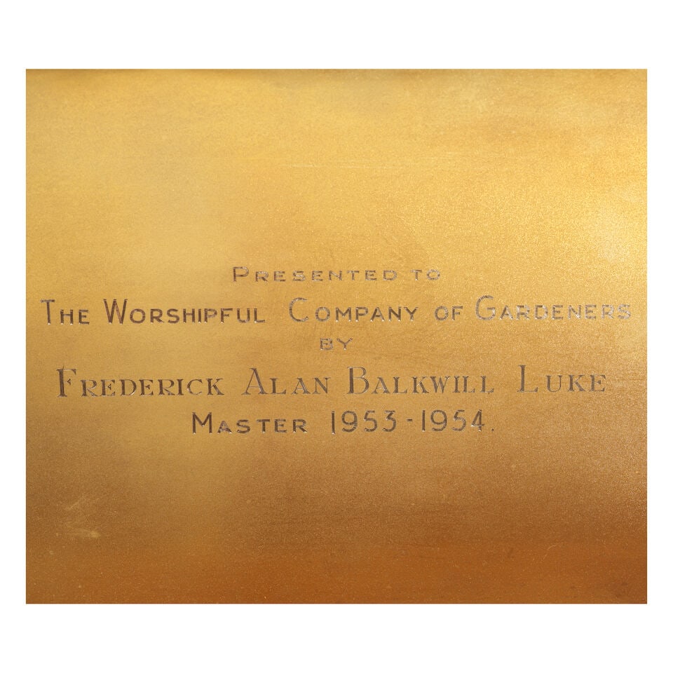 A silver cigar box Goldsmiths & Silversmiths Co Ltd, London 1953 - 3