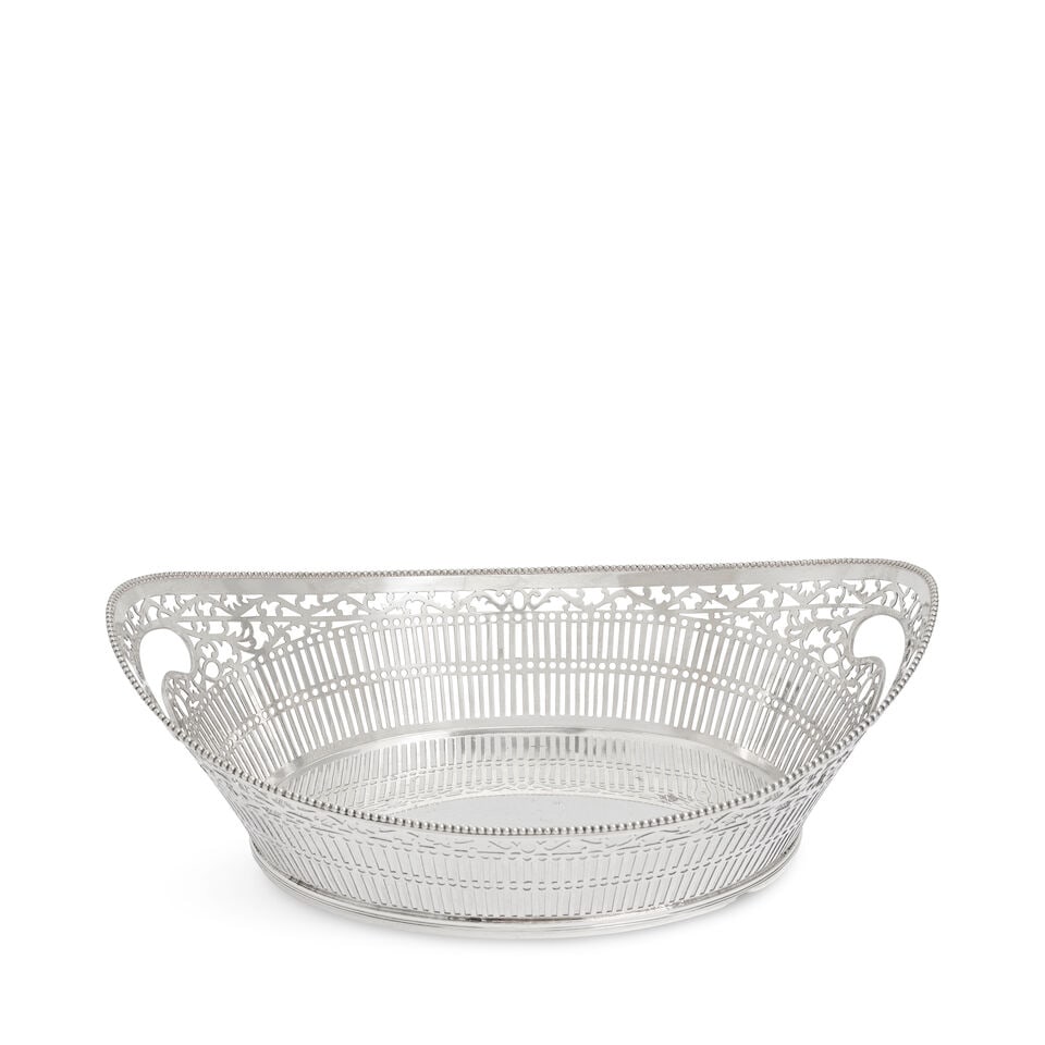 An 18th century Dutch silver pierced basket Roelof Helweg, Amsterdam 1793 (1 of 2)