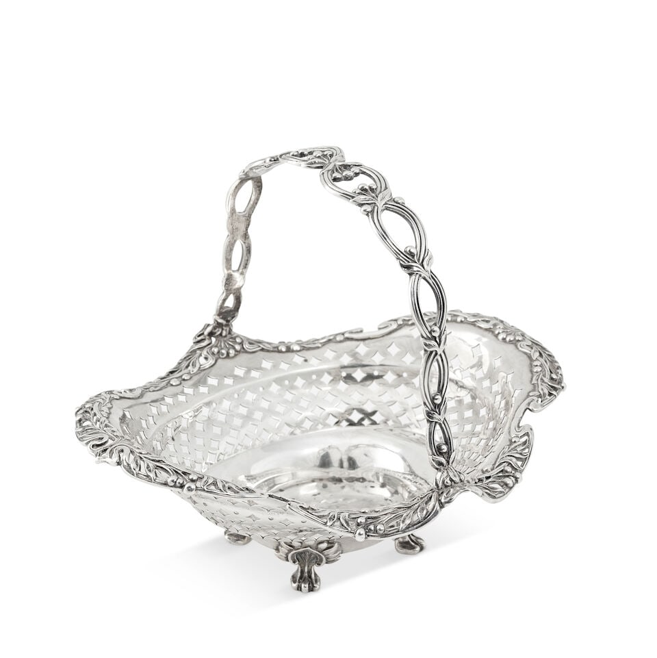 TIFFANY: An American pierced silver small basket stamped TIFFANY & CO, 1902 - 1907 period marks ... (1 of 1)