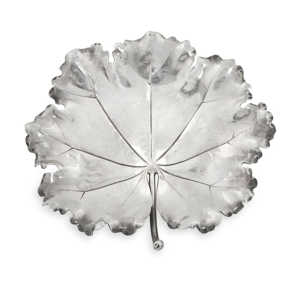 BUCCELLATI: a small silver leaf-form dish Italian, 20th century, stamped MARIO BUCCELLATI AND 925 (1 of 3)