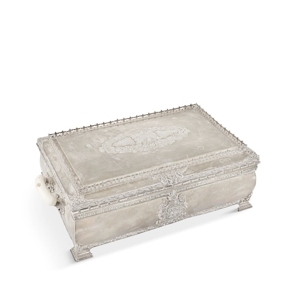 An Arts and Crafts silver cigar box William Devenport, Birmingham 1928 (1 of 1)
