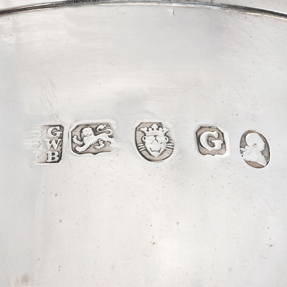 A George III silver tankard Samuel Godbehere, Edward Wigan & James Boult, London 1802 - 2