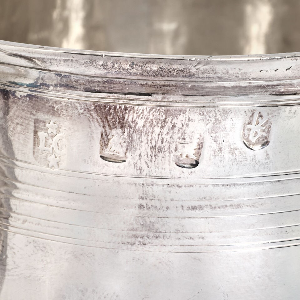 A Queen Anne Britannia standard silver mug Robert Lovell, London 1705 - 2