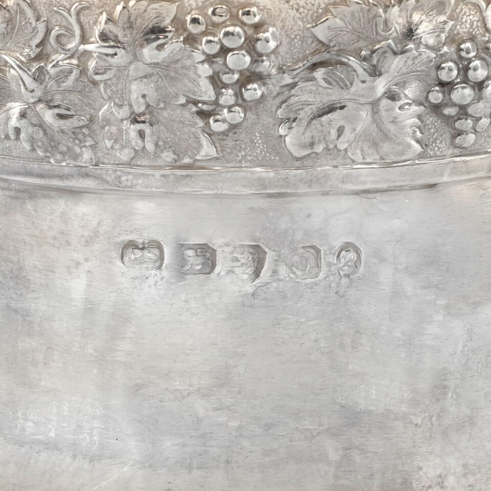 A George III silver goblet Paul Storr, London 1811 - 2