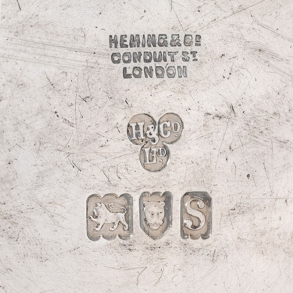 A silver cup and cover Heming & Co Ltd, London 1913 - 2
