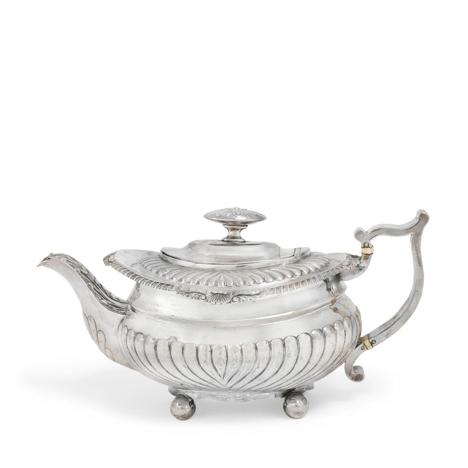 A George III silver teapot Joseph Angell, London 1815 (1 of 2)