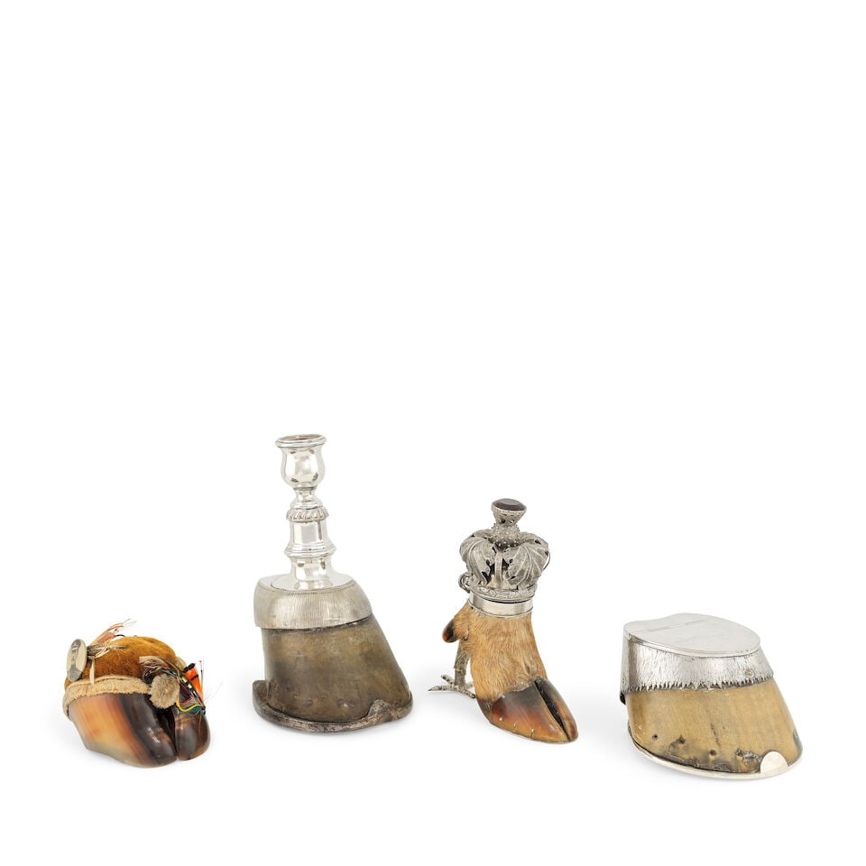 A group of desk ornaments - 2