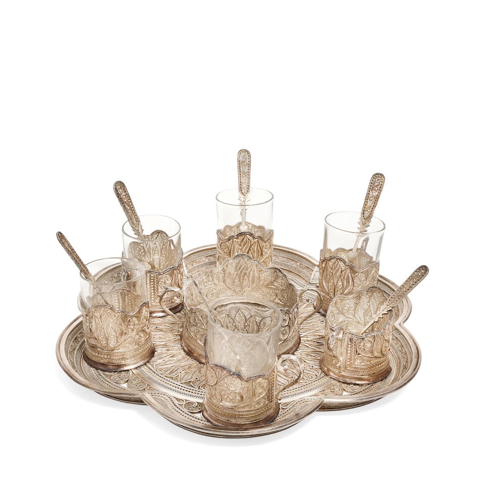A Middle Eastern silver filigree tray and tea glass set tray with applied Arabic script mark (14) - 3