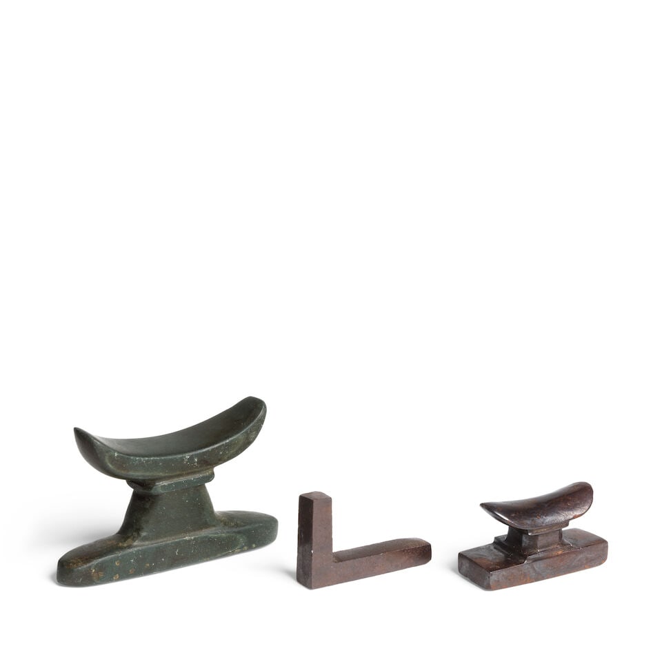 Two Egyptian headrest amulets and an Egyptian haematite set square amulet 3 - 2