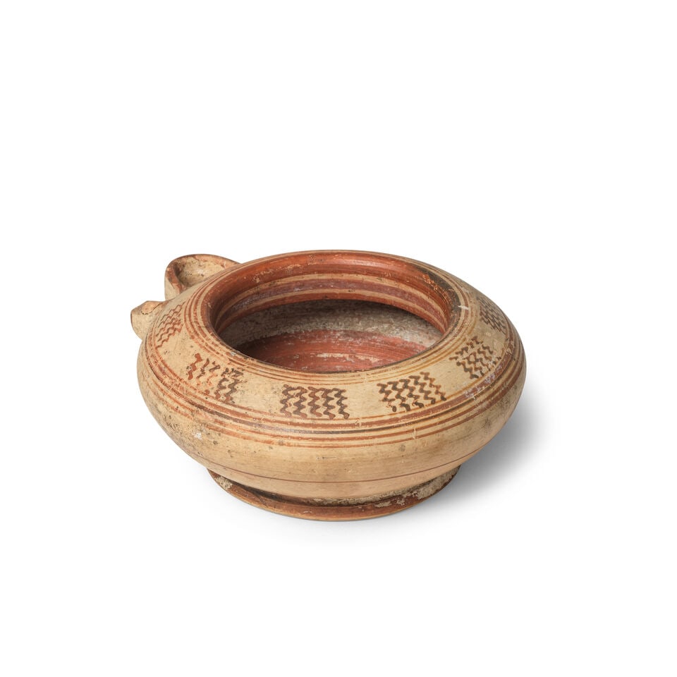 A Proto-Corinthian pottery exaleiptron - 2